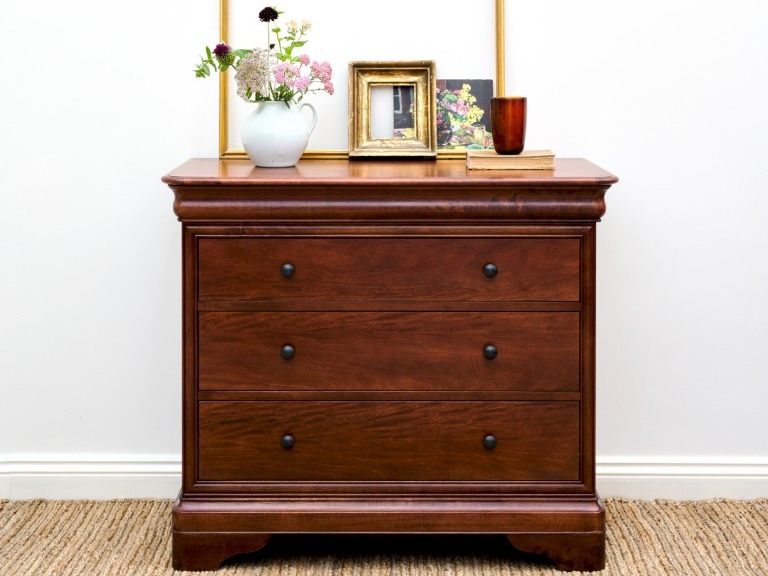Willis and Gambier Antoinette Wide 3 Drawer Chest - image 5