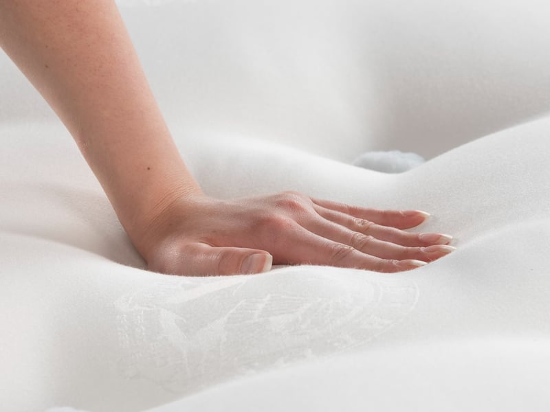 Hypnos Cotton Deluxe Bedstead 1000 Pocket Medium Firm Mattress - image 3