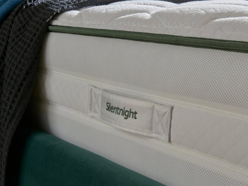 Silentnight Airmesh 1600 Eco Comfort Pocket Mattress - image 9
