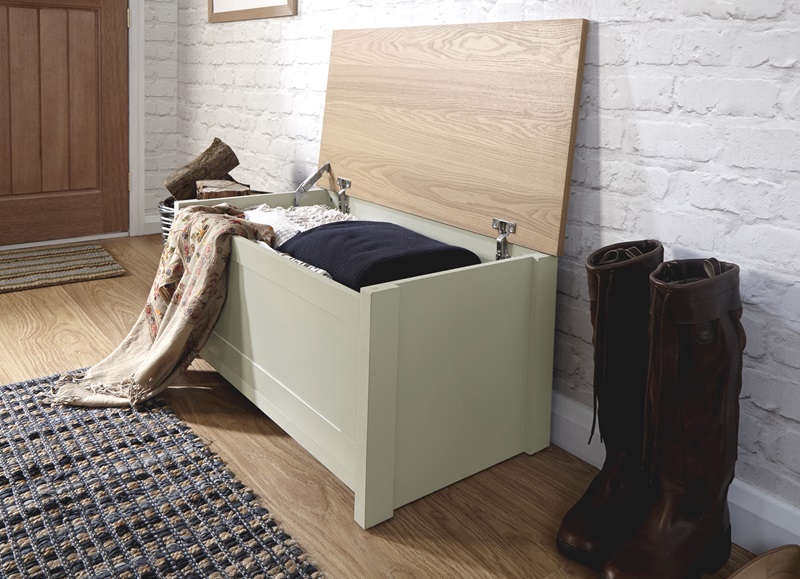 GFW Lancaster Ottoman Storage Blanket Box - image 4