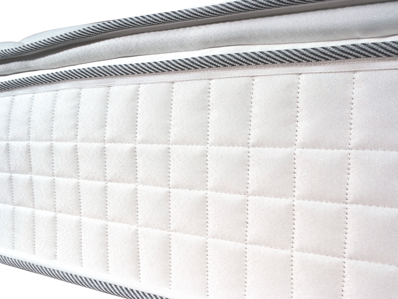 Sleepeezee Serene 2000 Memory Hybrid Pillow Top Mattress - image 4