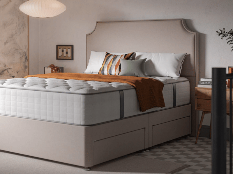 Sealy Standard Divan - image 1