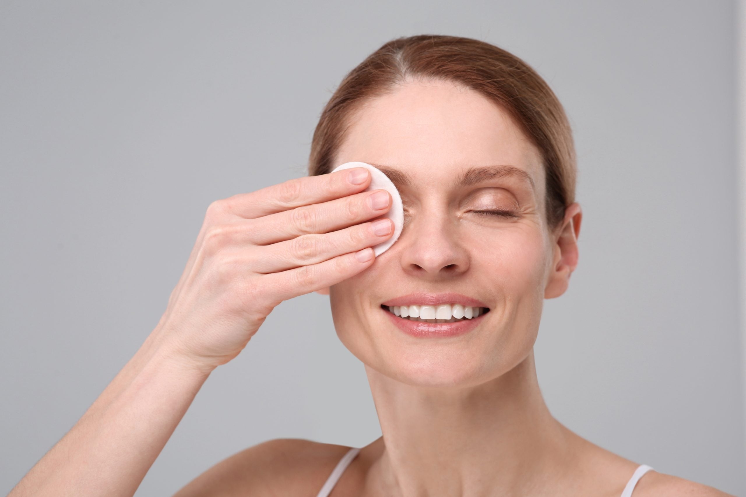 The Importance Of Removing Makeup Before Bedtime
