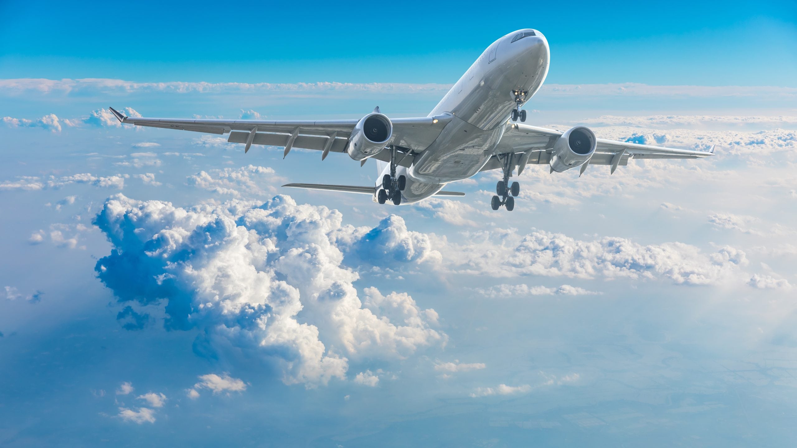 The Science Behind Jet Lag: How It Disrupts Sleep and How to Recover